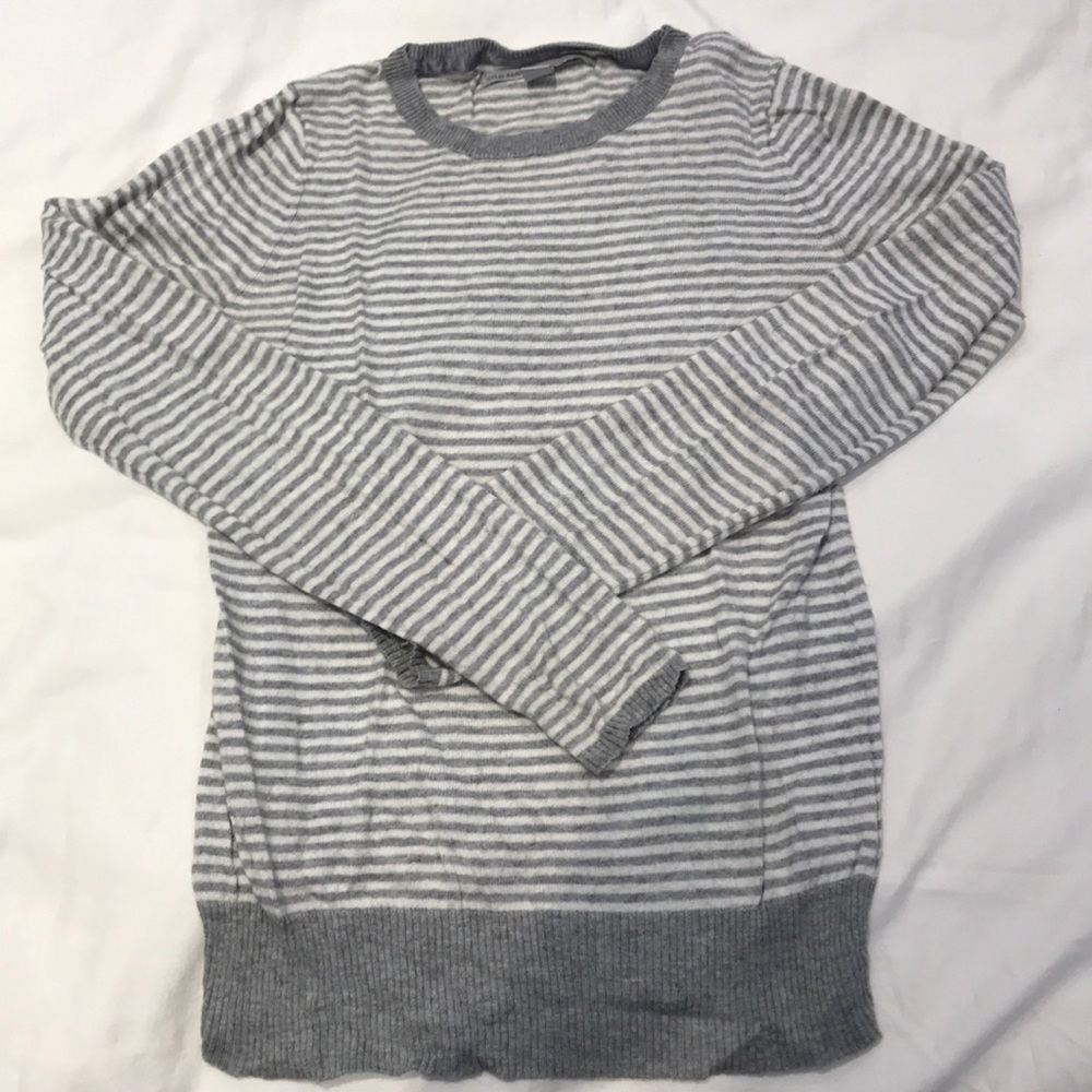 Old Navy Grey/White striped sweater sz XS
